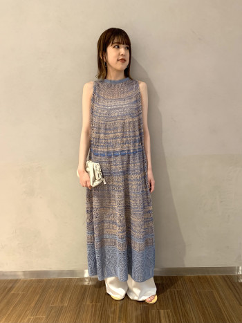 【有楽町マルイ】通常36ですがゆるさを出したかったので38を着用しています。ホワイトはヒップ周りに裏地がついていて透け感を気にせずに着用できました◎
