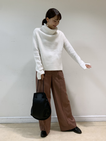 【京都高島屋】今回は40を穿いて、今年らしく丈長めで穿いてます。
