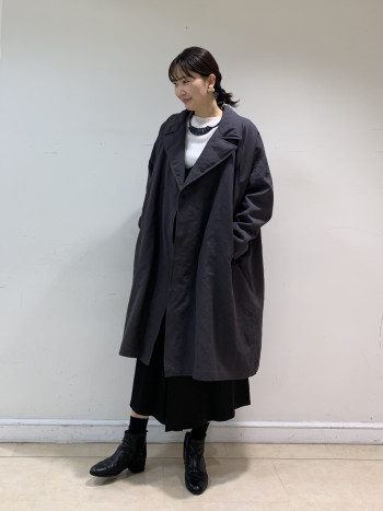 【京都高島屋】シルエットが広がらず、甘くなりすぎない大人の女性のためのキャミワンピースです。ブーツを履く時期になると、ワンピースを着たくなりますよね！