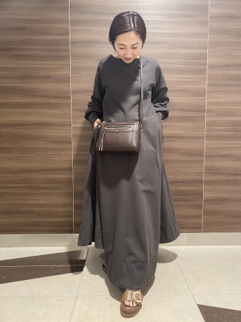 普段は35サイズなのでSサイズにしました。ピッタリめで、甲が深いので安定感があり 履き易いです。