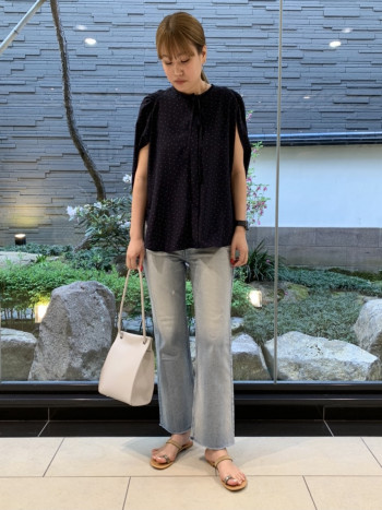 おしり周りも拾いすぎず。綺麗に履ける◎162cmでロングまでいかずアンクル丈。