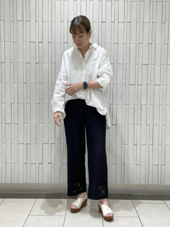 ゆったりと着れて着心地◎ヒップラインも隠してくれる長さなので◎
だぼっとしすぎないのも良いポイントです。