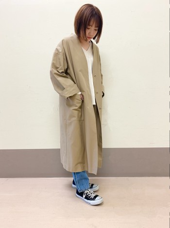 着心地はとても軽いです。
ガウンのような気軽さなので、
肌寒い季節は厚手のトップスを着るとおススメです。