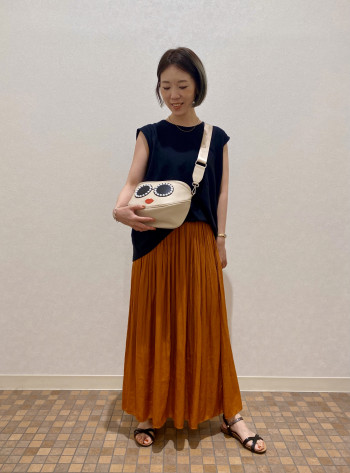 こちらのサンダルは通常通りのサイズを着用しております。