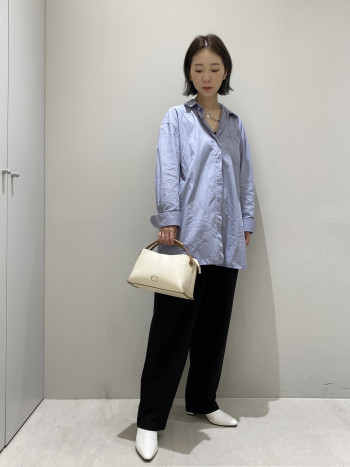 インソールクッションが非常に柔らかく、安定感がある1足です。