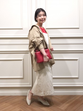 紐のお取り外しができるので、お仕事にもつかいやすいです。柔らかい履き心地です。