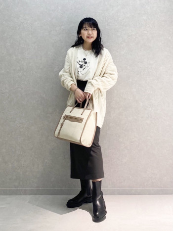 タンクソールでも重さを感じにくく、履きやすく疲れにくいです!
通常サイズでぴったりでした!